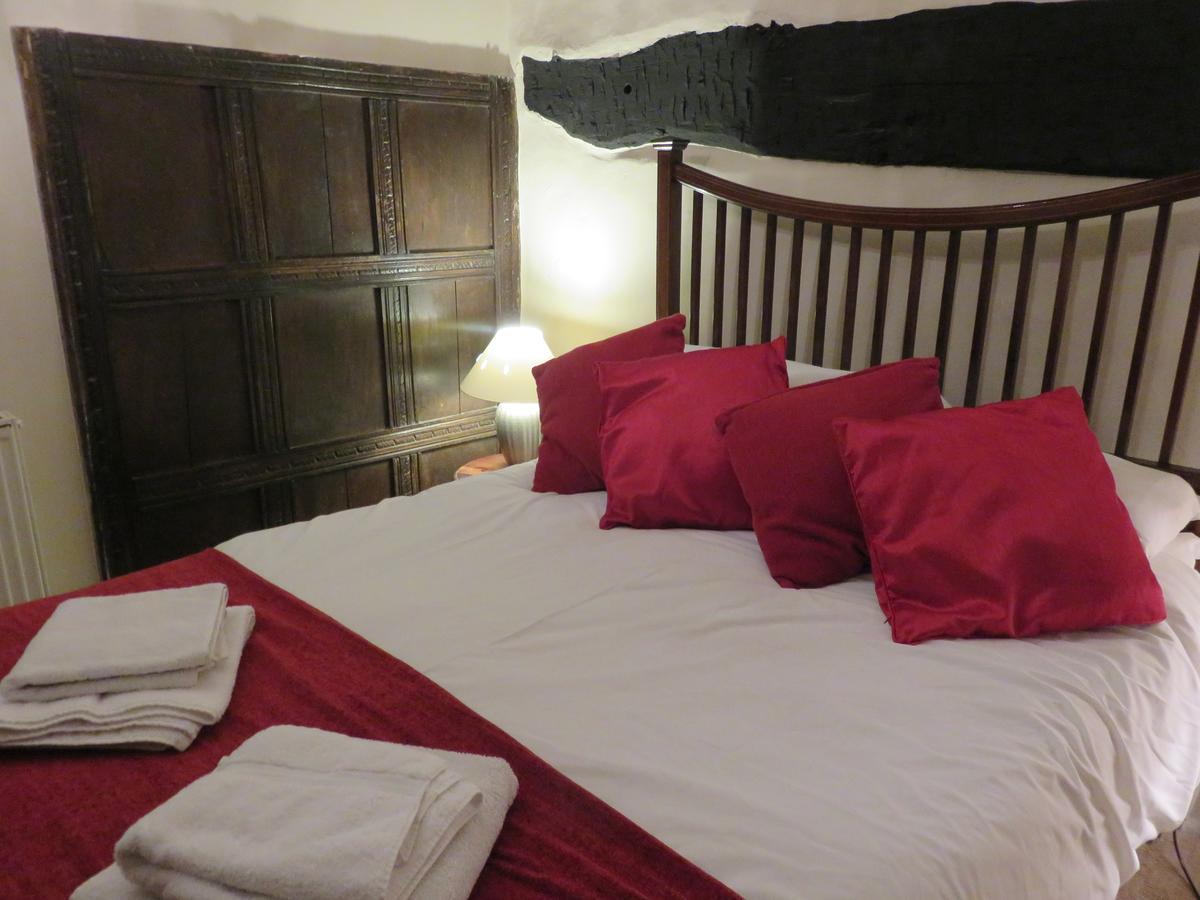 The Fleece Inn Bretforton Bagian luar foto