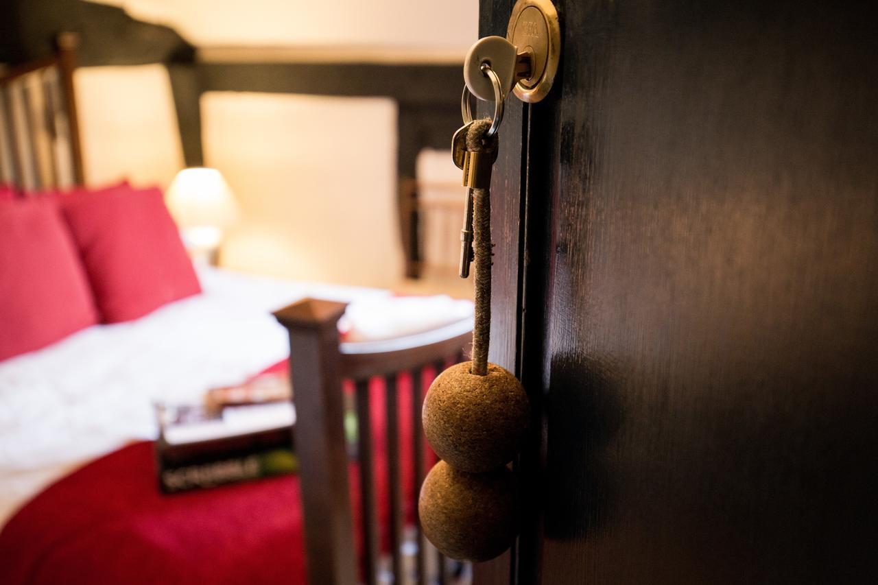 The Fleece Inn Bretforton Bagian luar foto